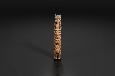 Photograph of a tall totem pole 3D model preview