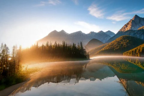 Beautiful landscape of a mountain range with a lake in the foreground 3D model preview